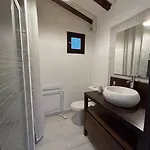 Mini-villa A 1 Minute De La De Santa Giulia ヴィラ
