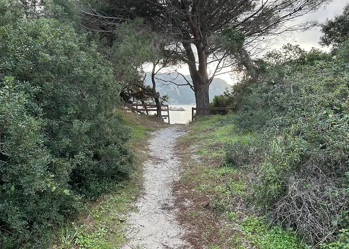 Mini-villa A 1 Minute De La De Santa Giulia 别墅 *